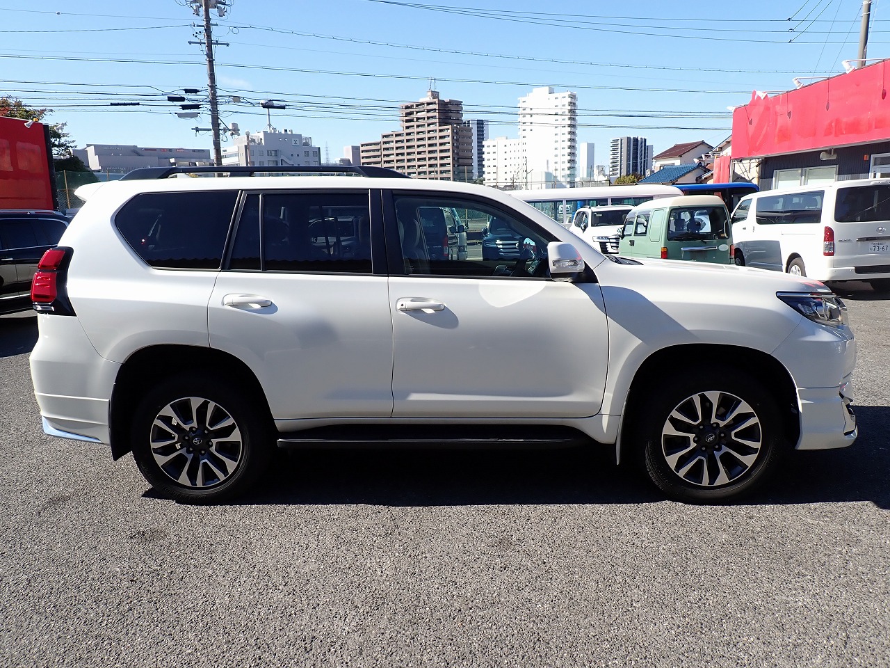 TOYOTA Land Cruiser Prado