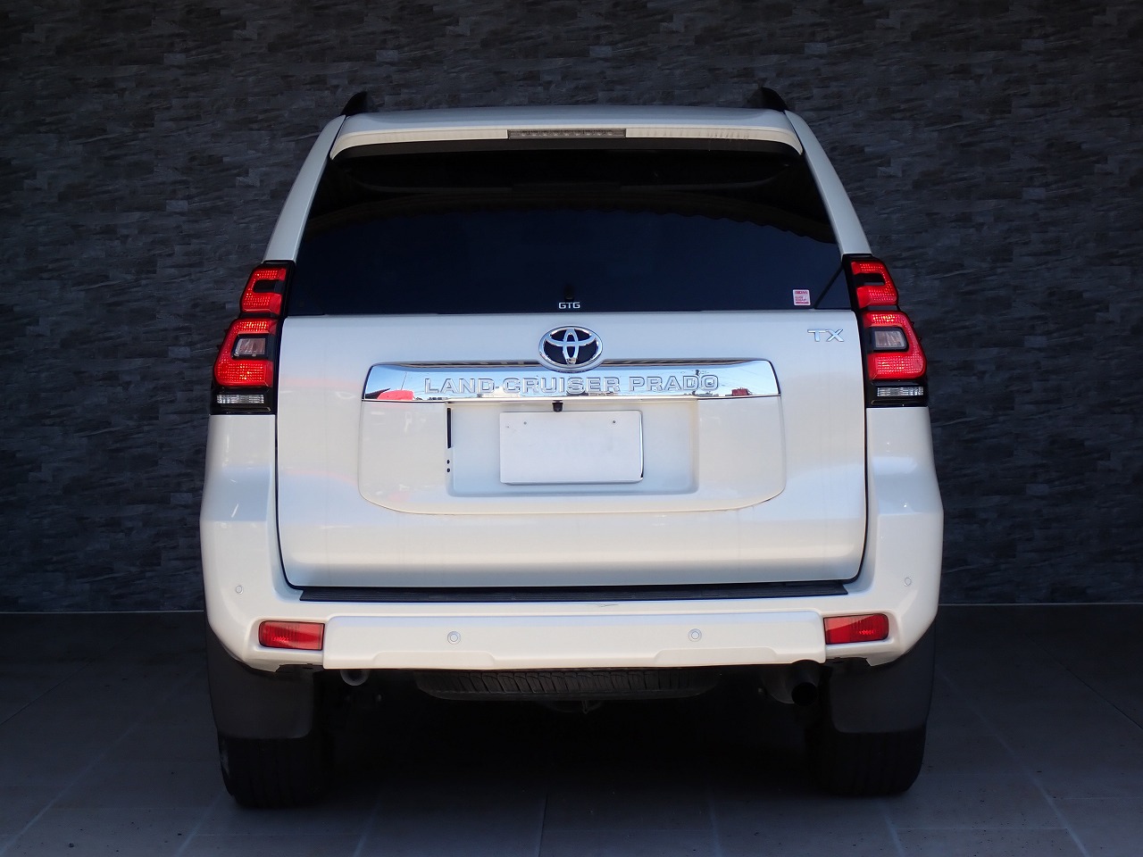 TOYOTA Land Cruiser Prado