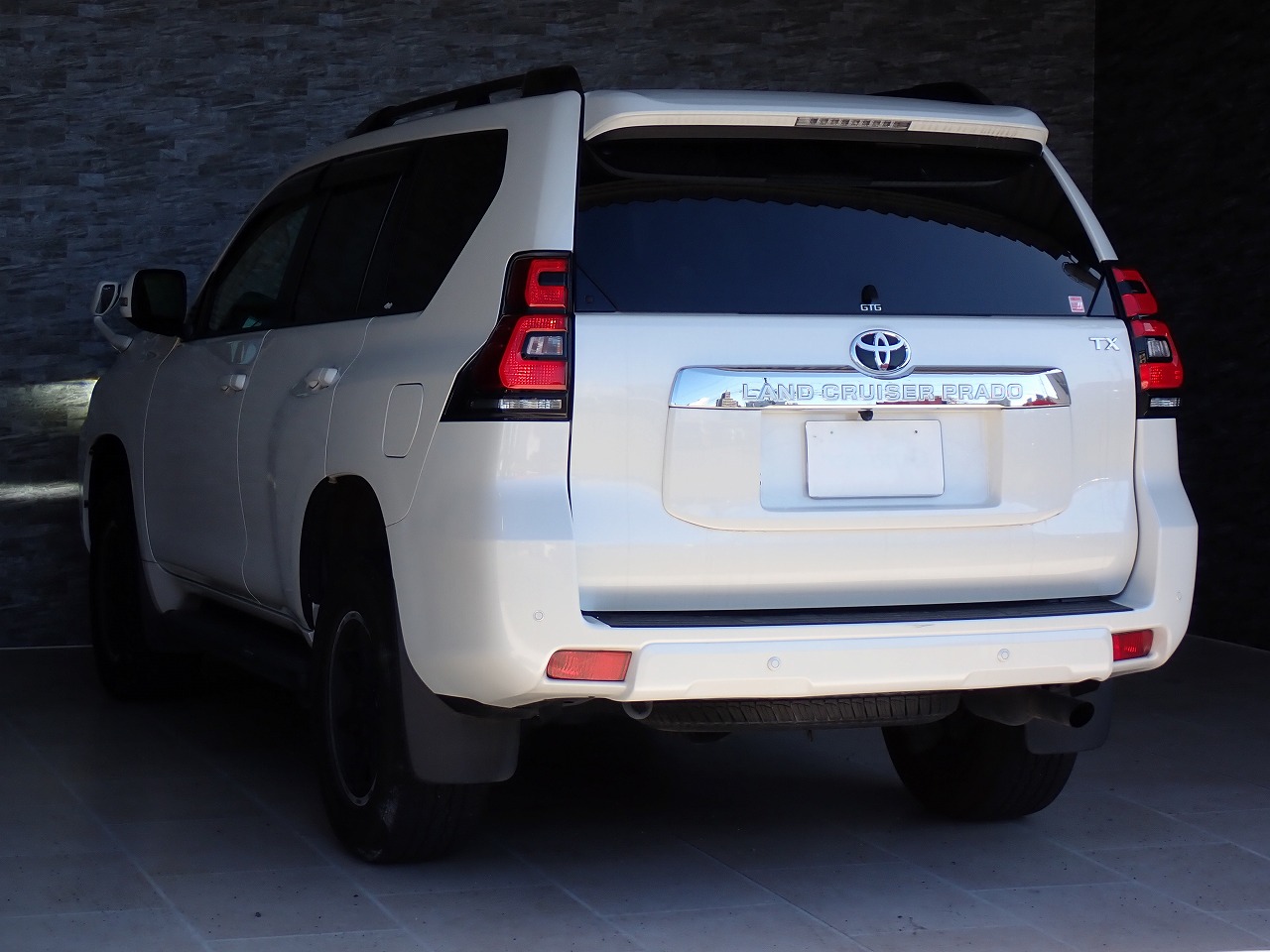 TOYOTA Land Cruiser Prado