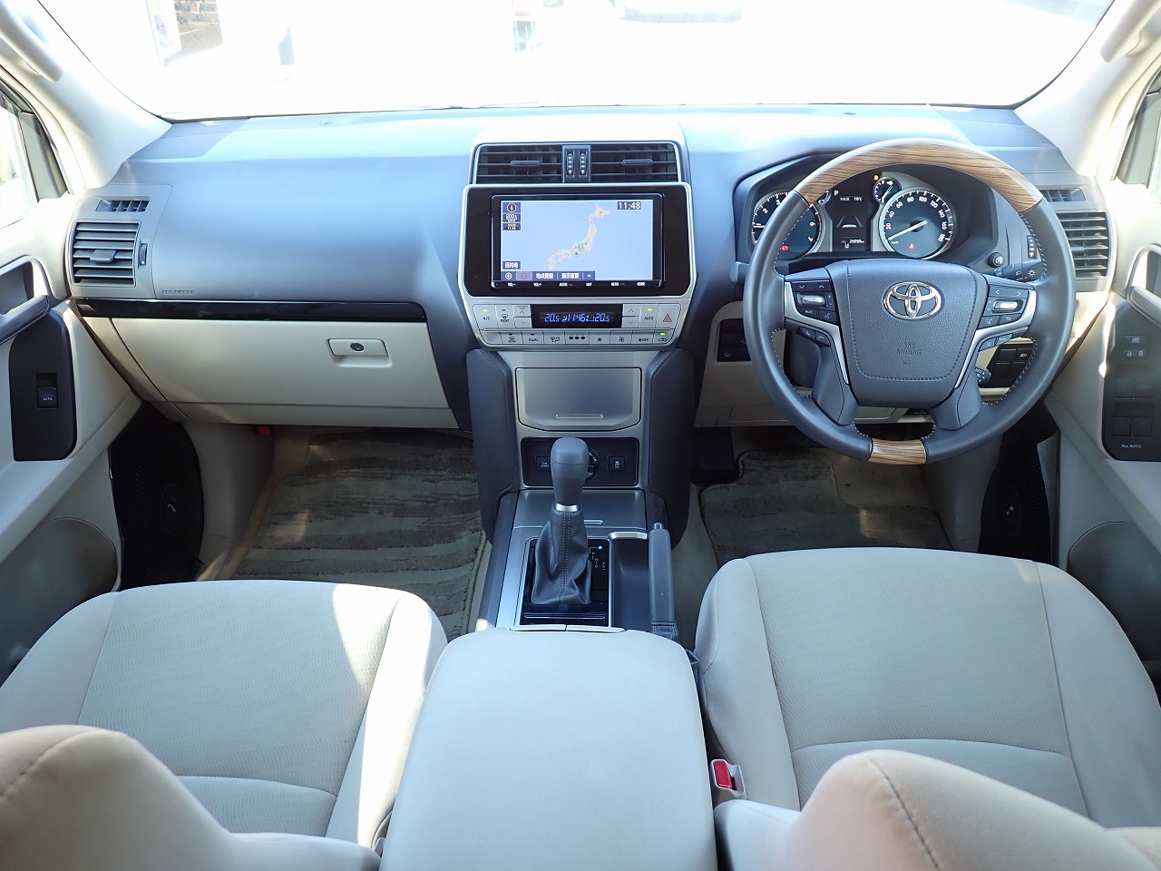 TOYOTA Land Cruiser Prado