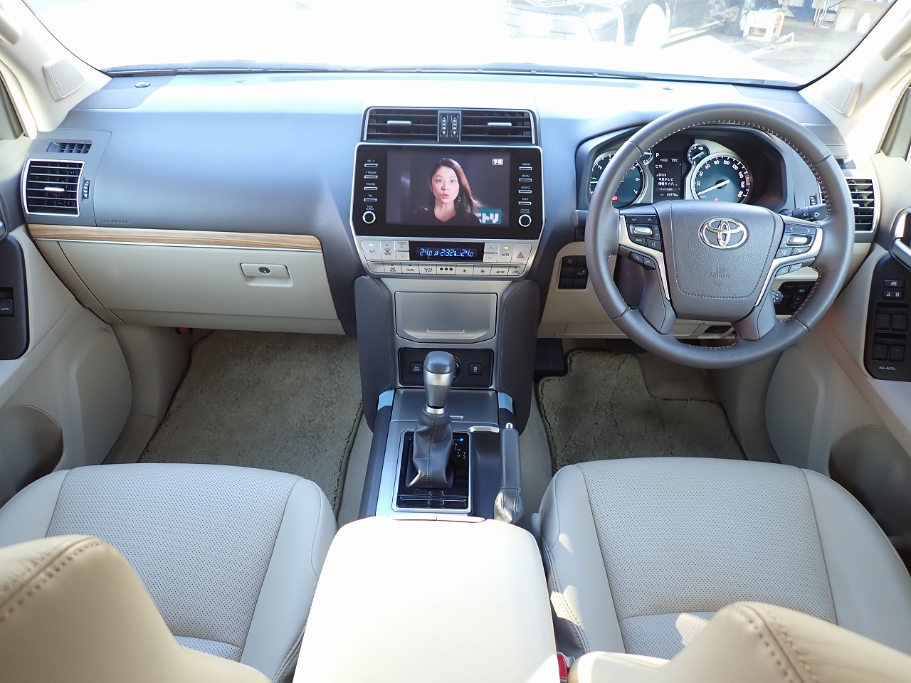 TOYOTA Land Cruiser Prado