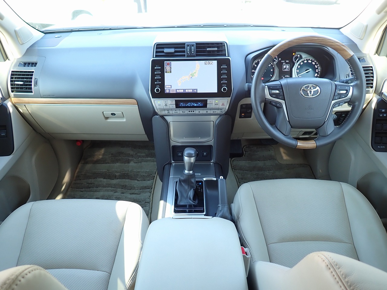 TOYOTA Land Cruiser Prado