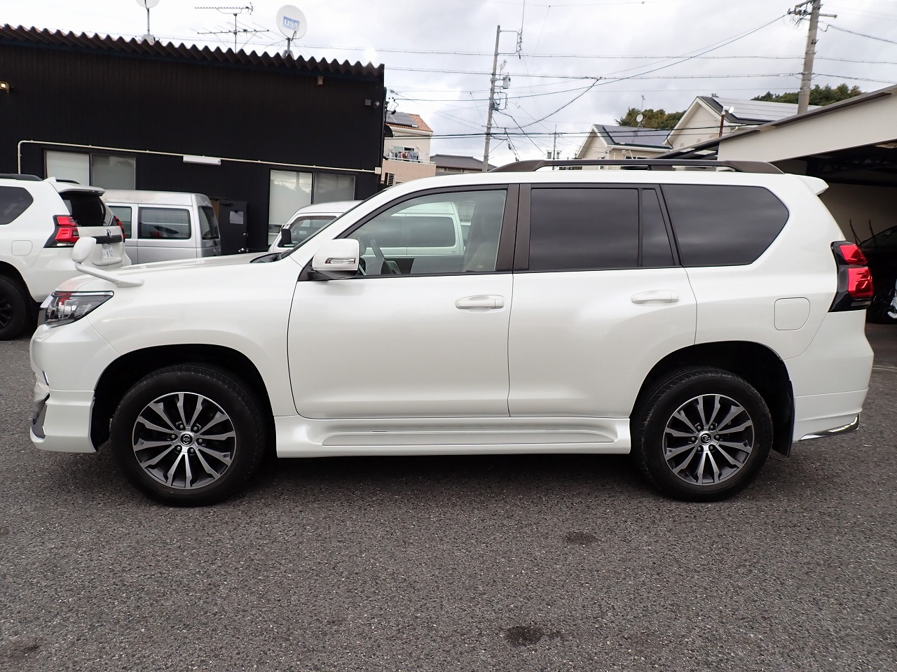 TOYOTA Land Cruiser Prado