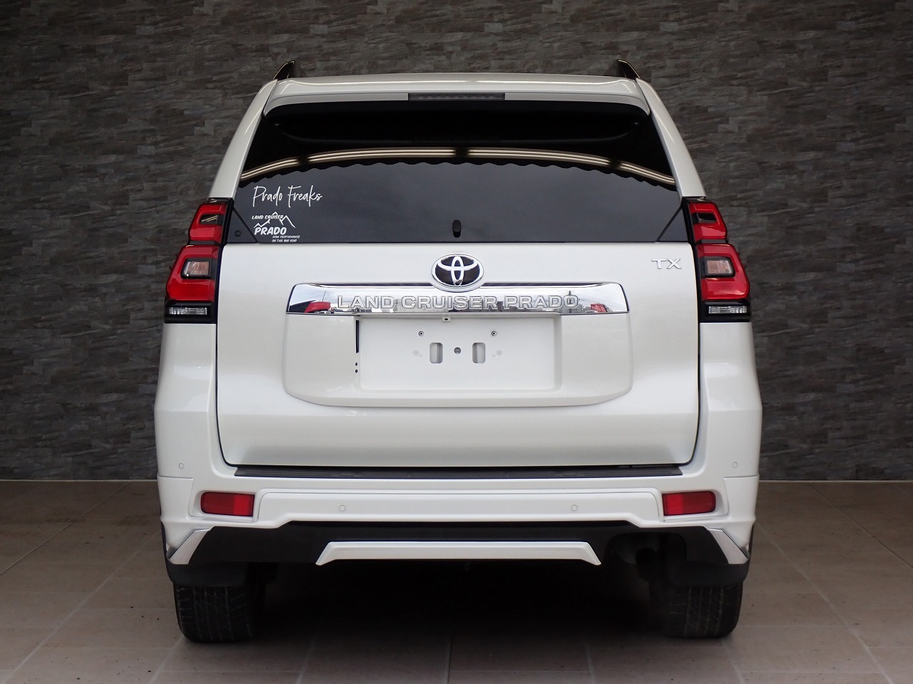 TOYOTA Land Cruiser Prado