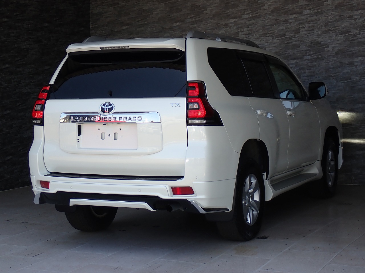 TOYOTA Land Cruiser Prado