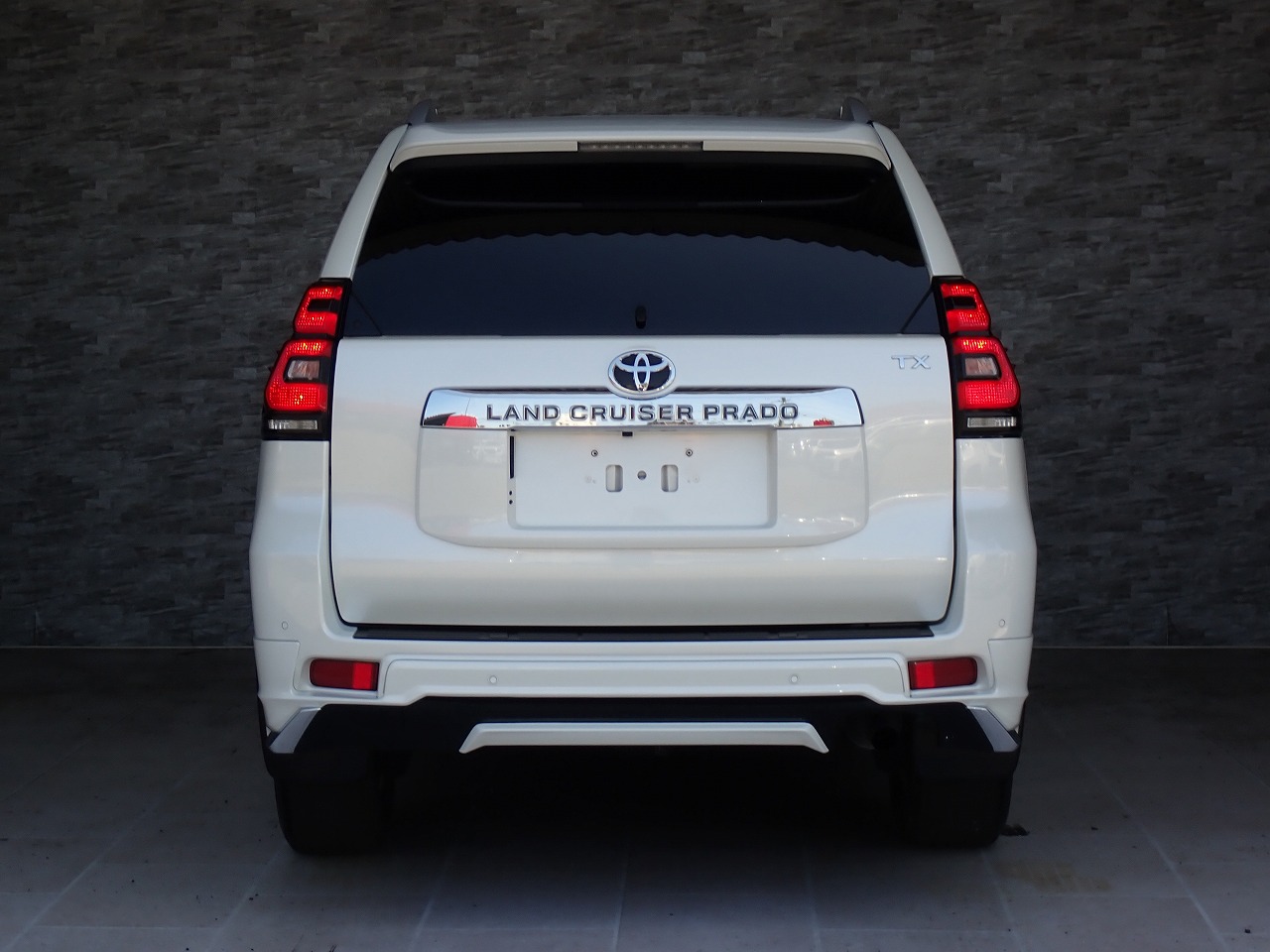 TOYOTA Land Cruiser Prado