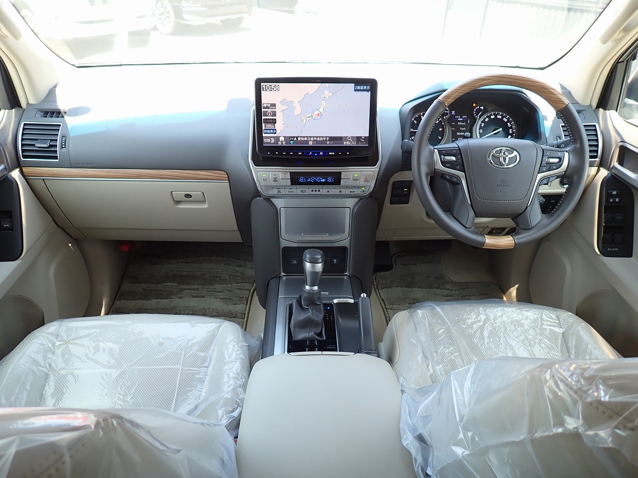 TOYOTA Land Cruiser Prado