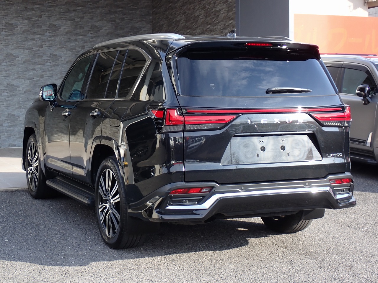 LEXUS LX