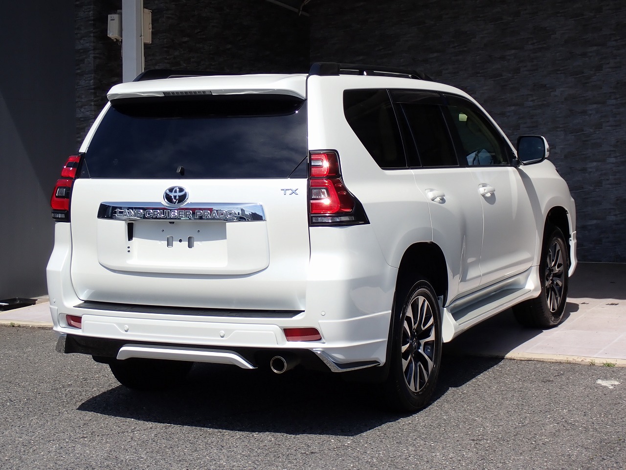 TOYOTA Land Cruiser Prado