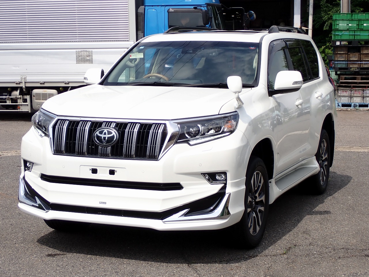 TOYOTA Land Cruiser Prado