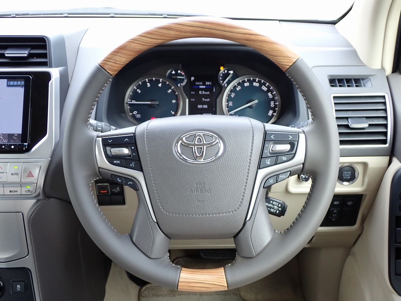 TOYOTA Land Cruiser Prado
