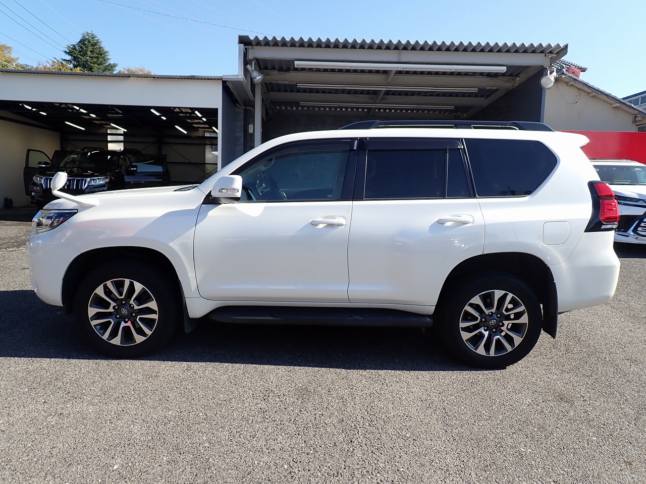 TOYOTA Land Cruiser Prado