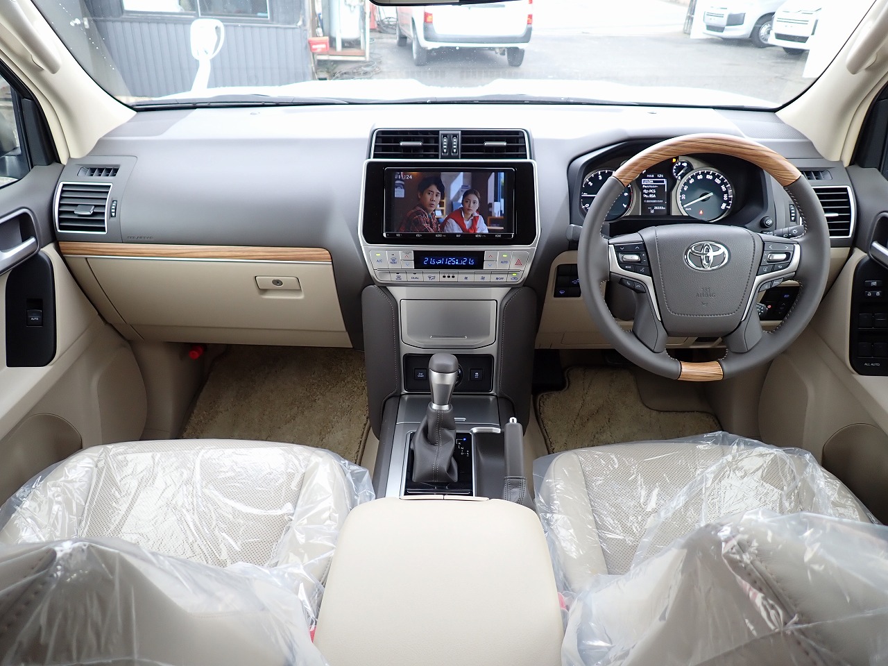 TOYOTA Land Cruiser Prado