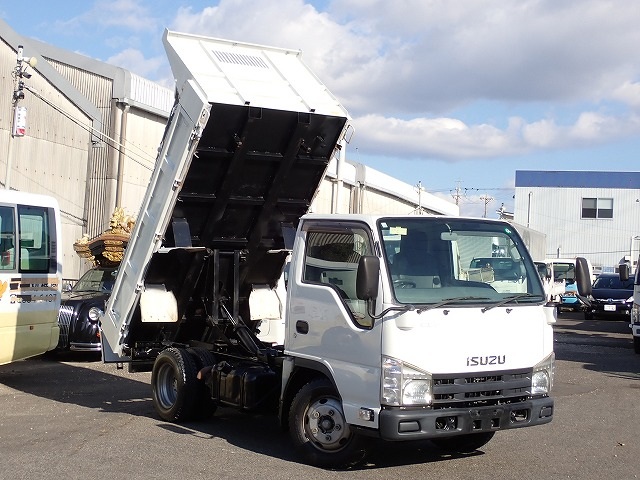 ISUZU Elf Truck