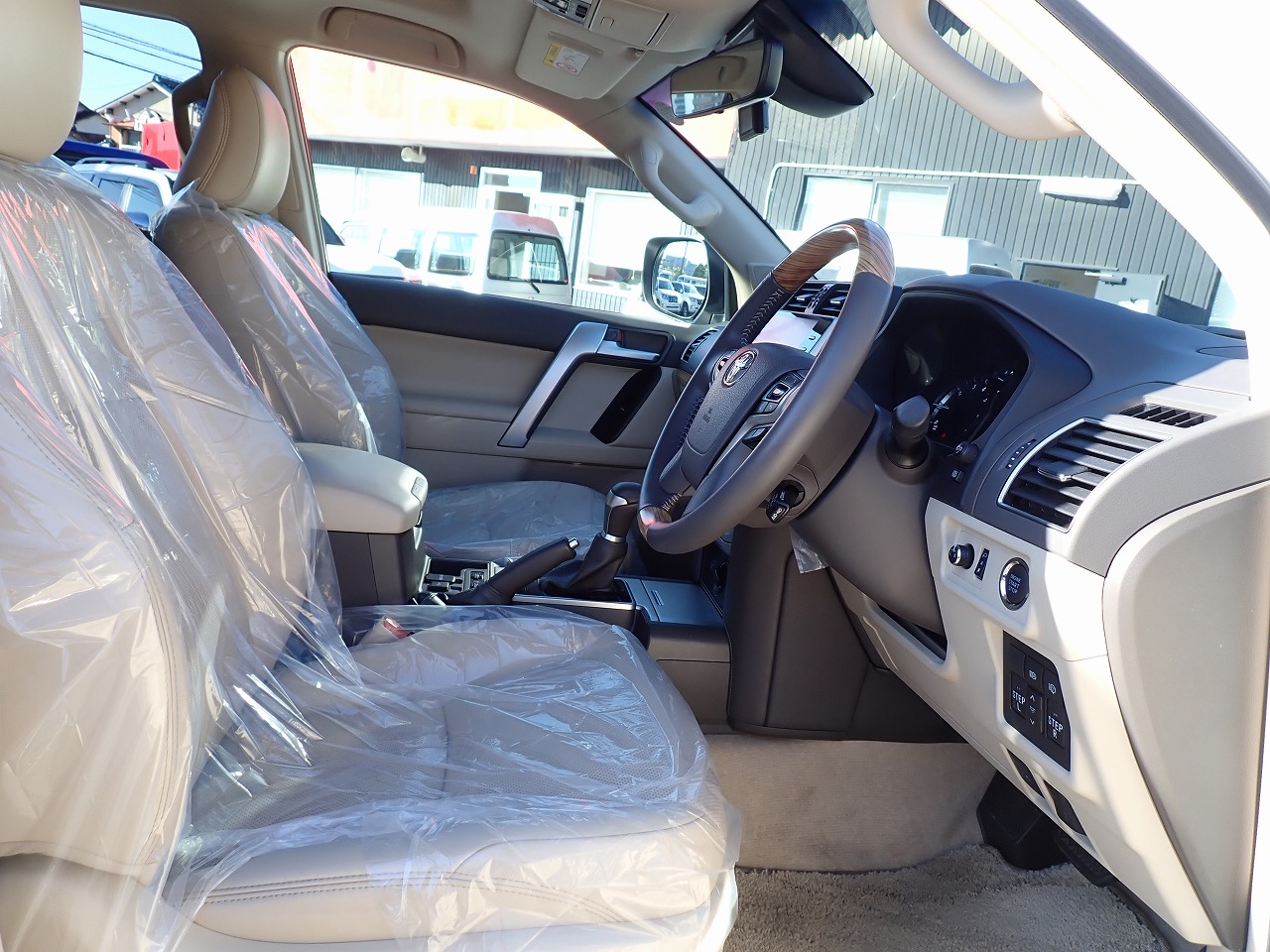 TOYOTA Land Cruiser Prado