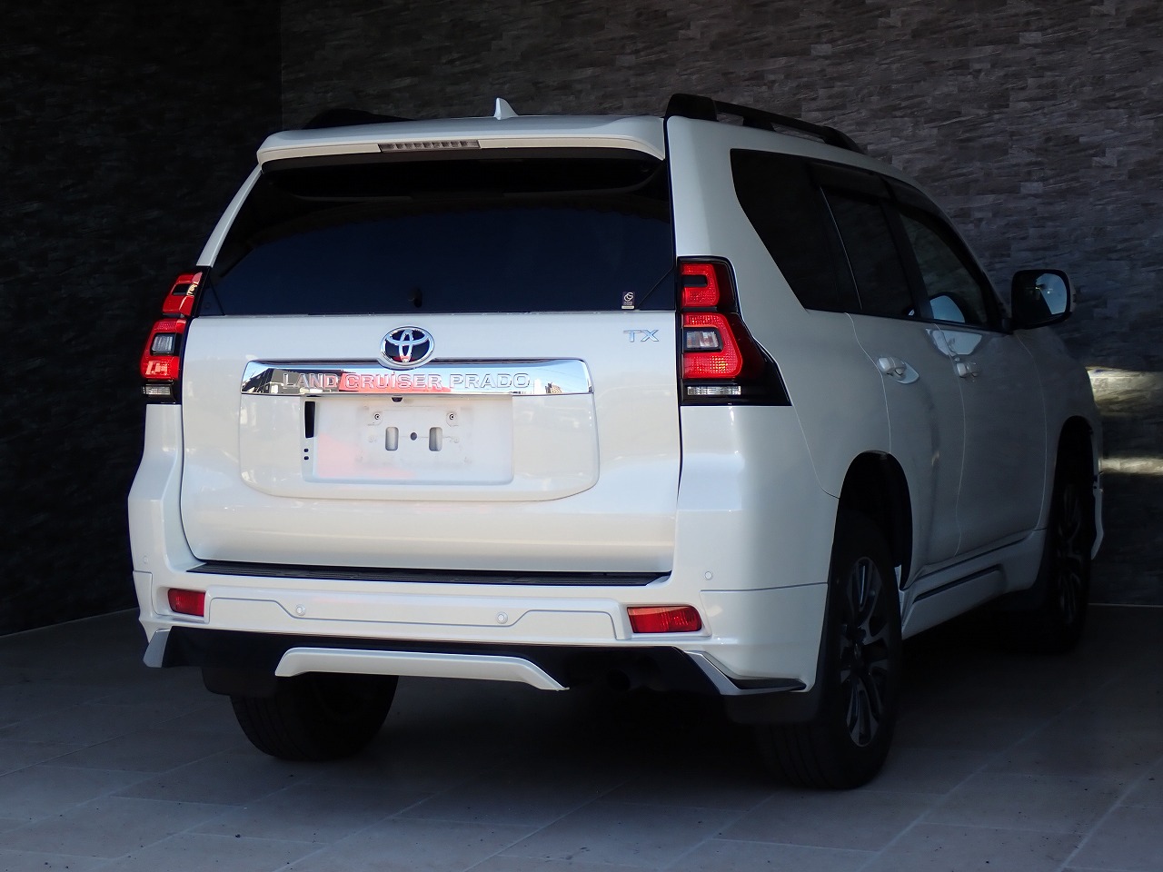 TOYOTA Land Cruiser Prado