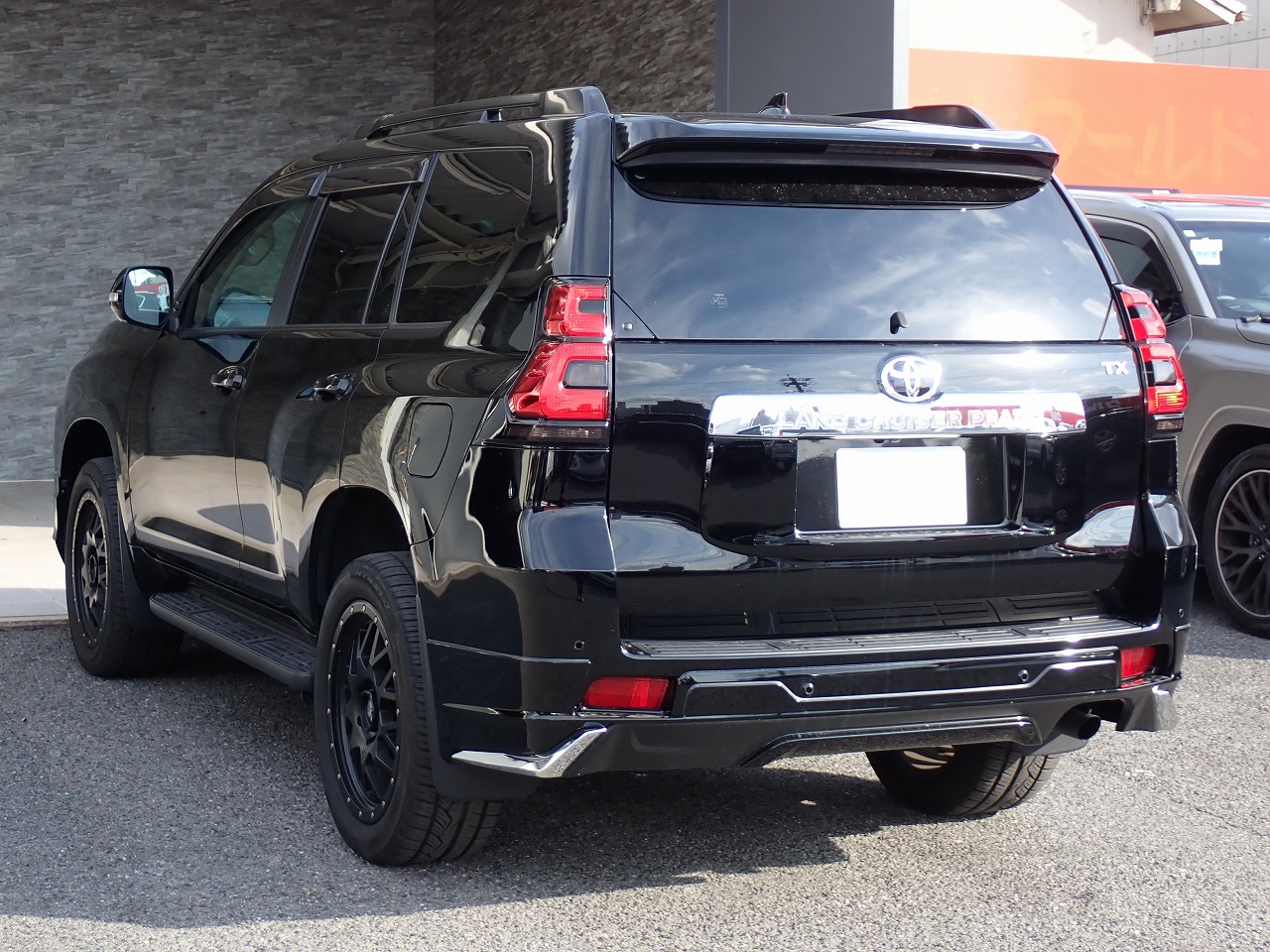 TOYOTA Land Cruiser Prado