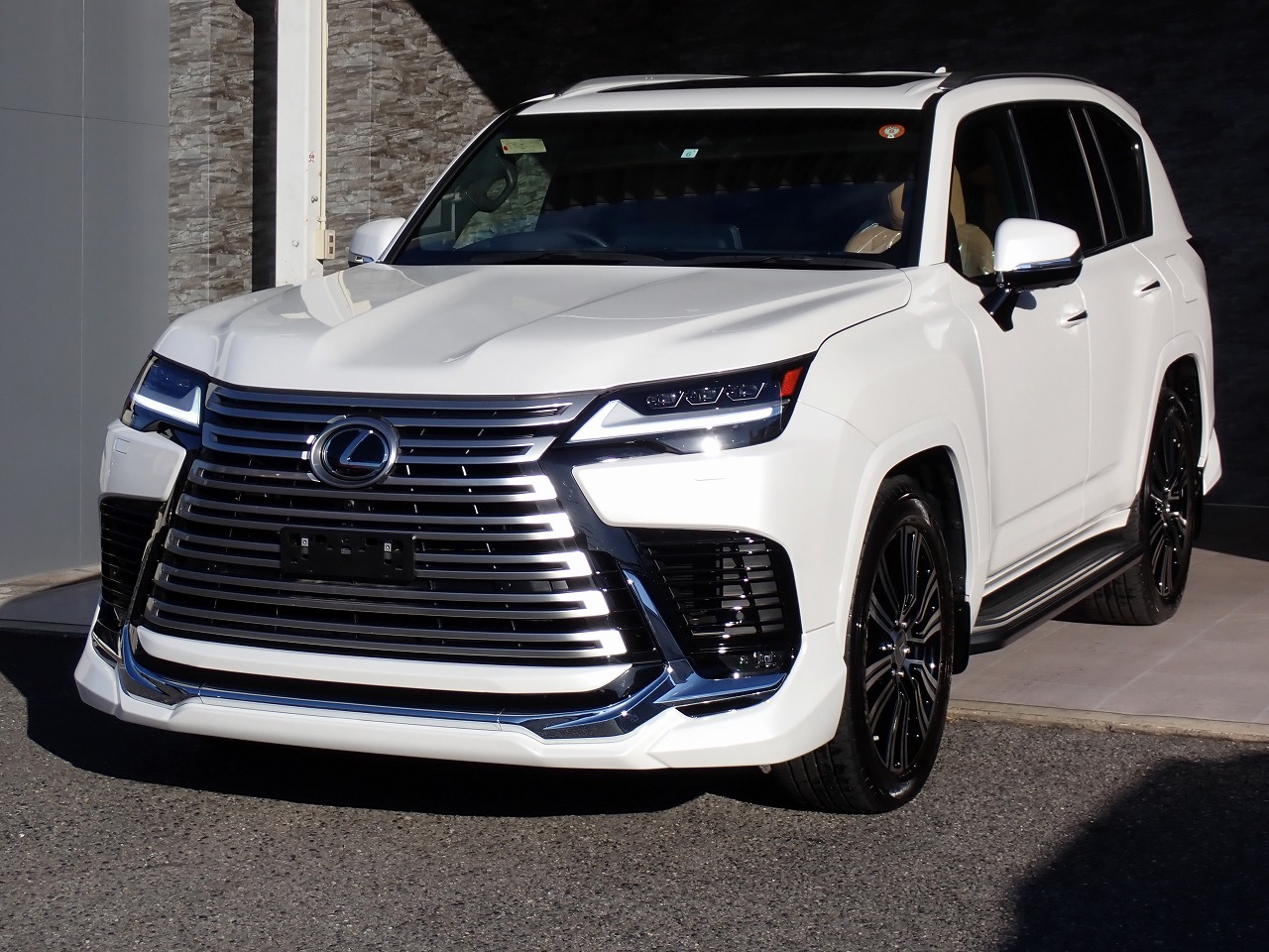 LEXUS LX