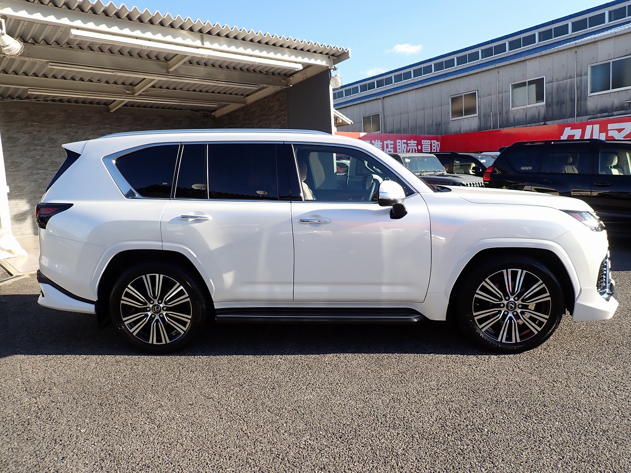 LEXUS LX