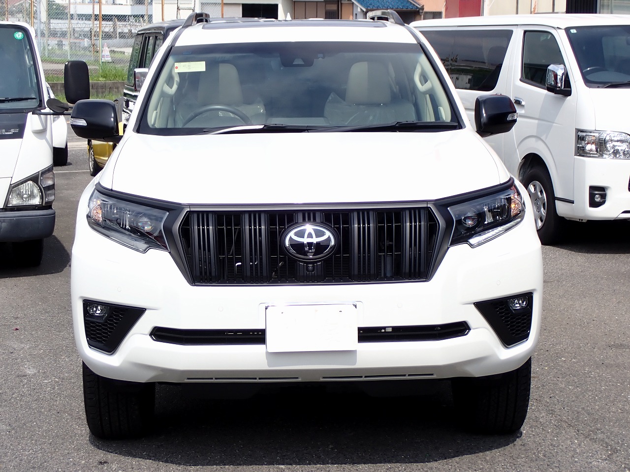 TOYOTA Land Cruiser Prado