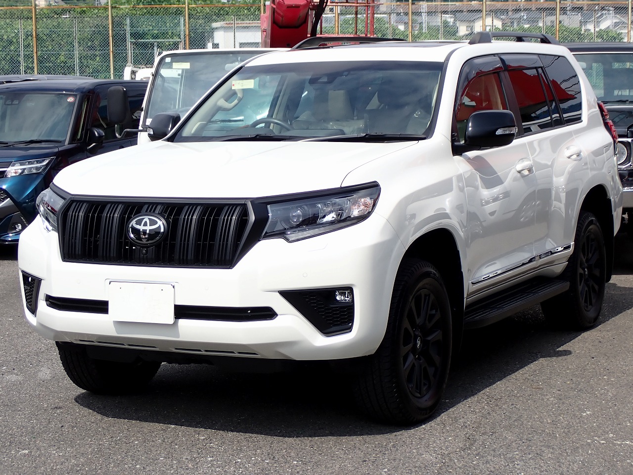 TOYOTA Land Cruiser Prado