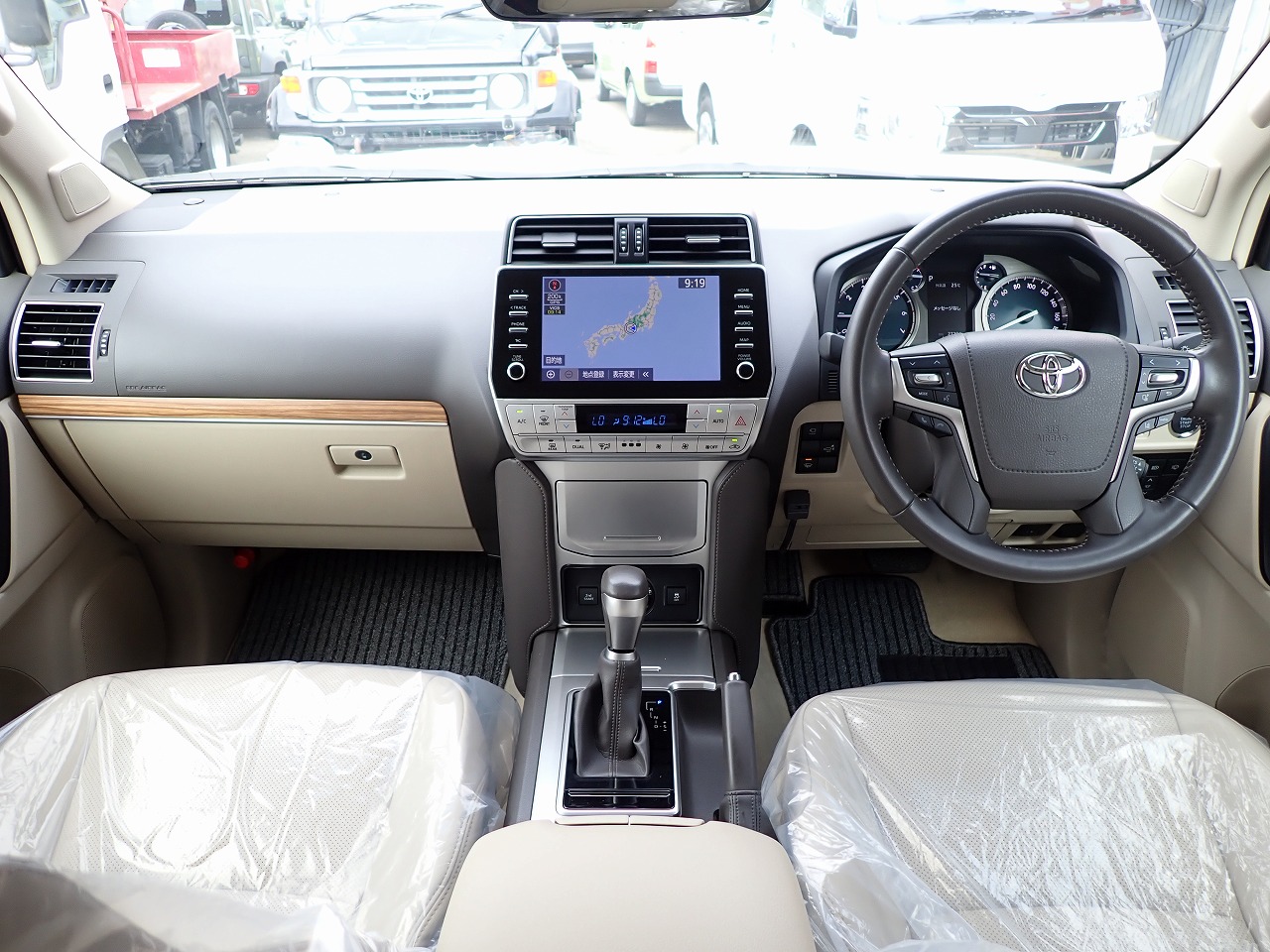 TOYOTA Land Cruiser Prado