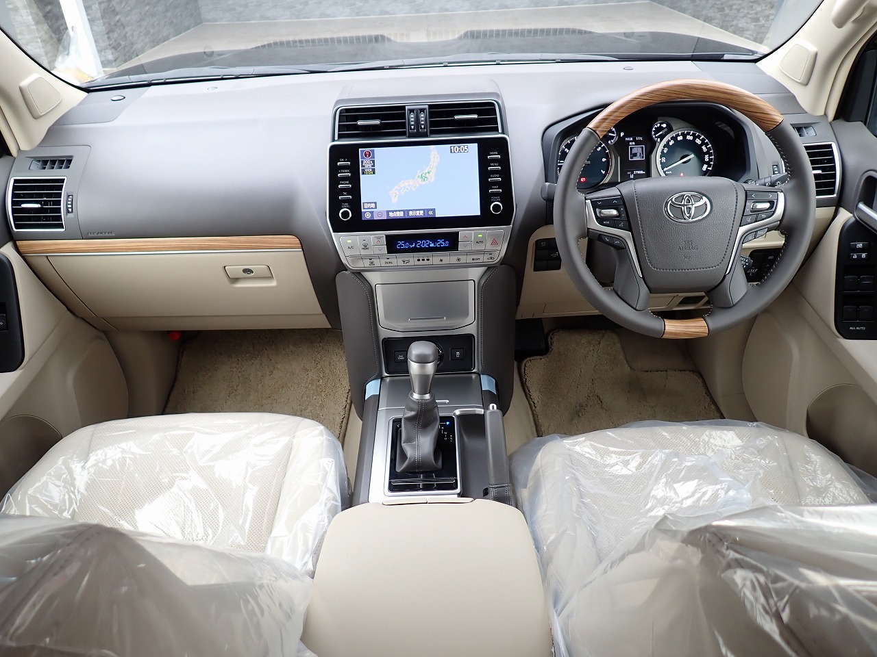 TOYOTA Land Cruiser Prado