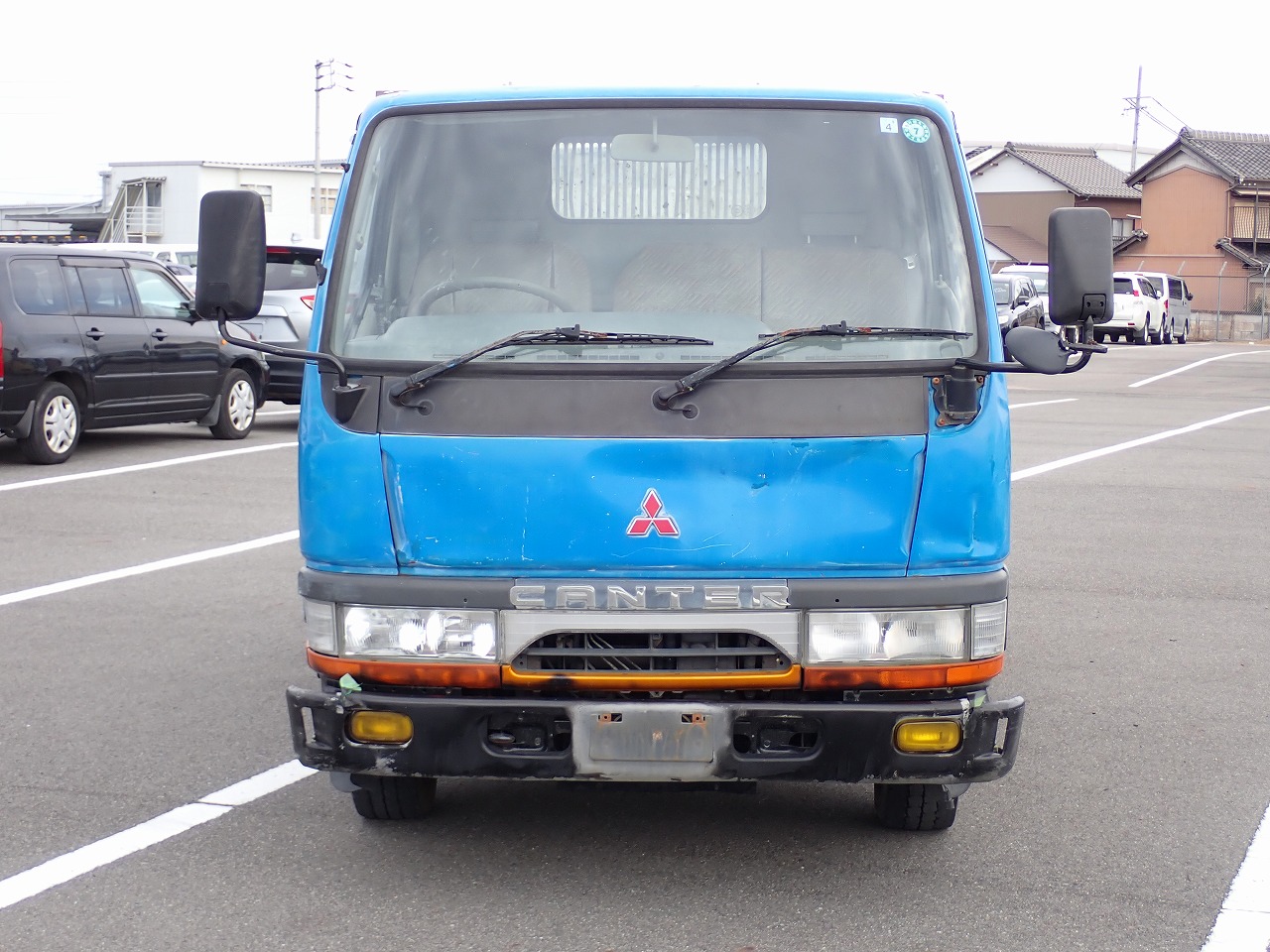 MITSUBISHI Canter