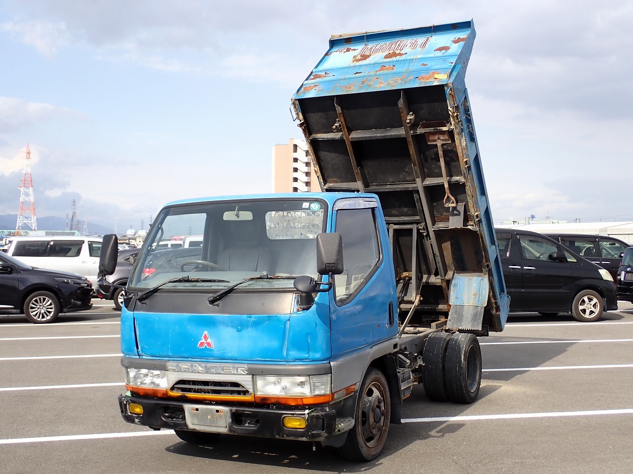 MITSUBISHI Canter