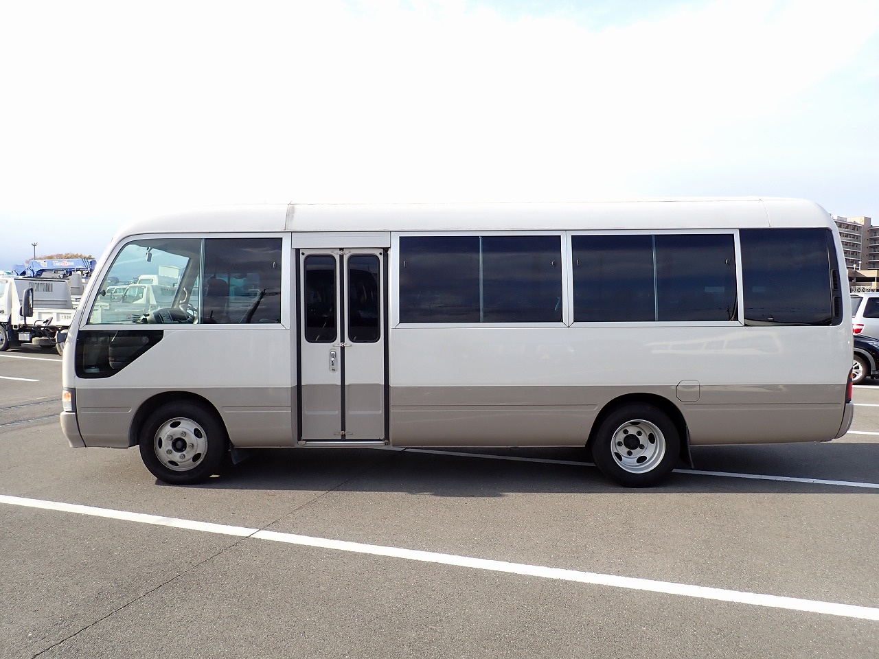 TOYOTA Coaster