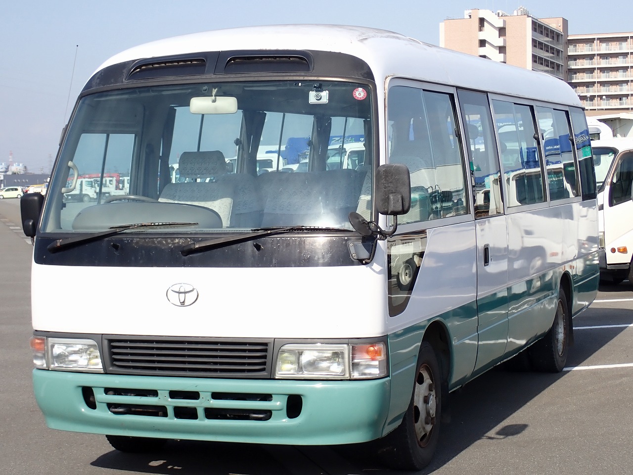 TOYOTA Coaster