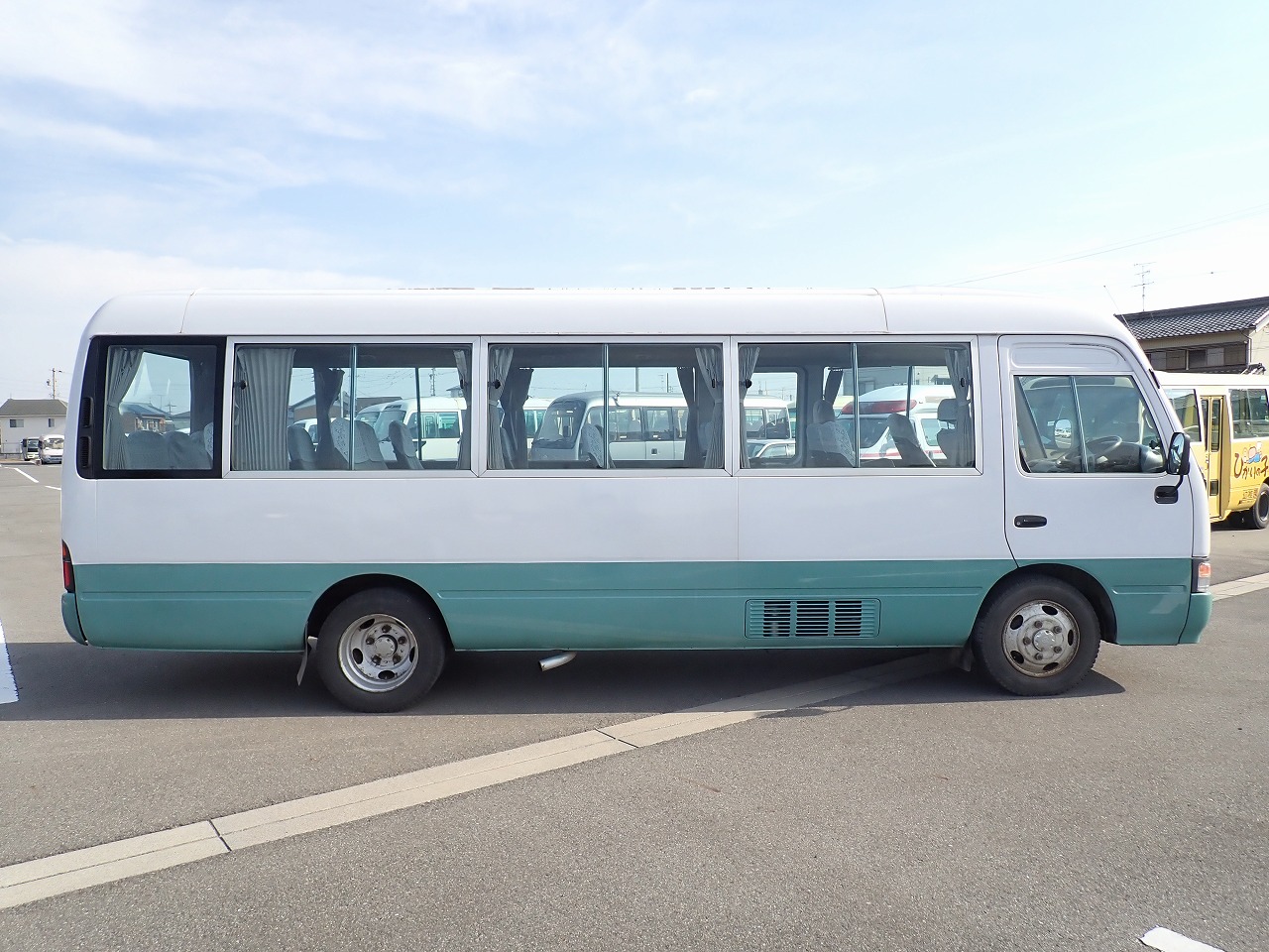 TOYOTA Coaster