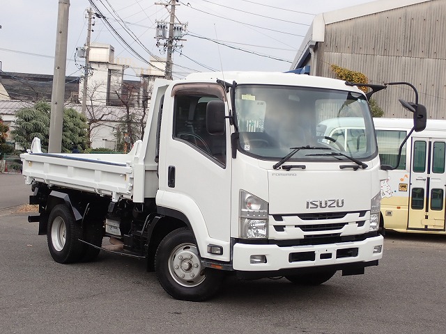 ISUZU Forward