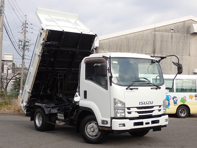 ISUZU Forward