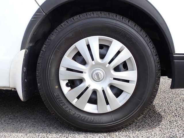 NISSAN NV 350 CARAVAN