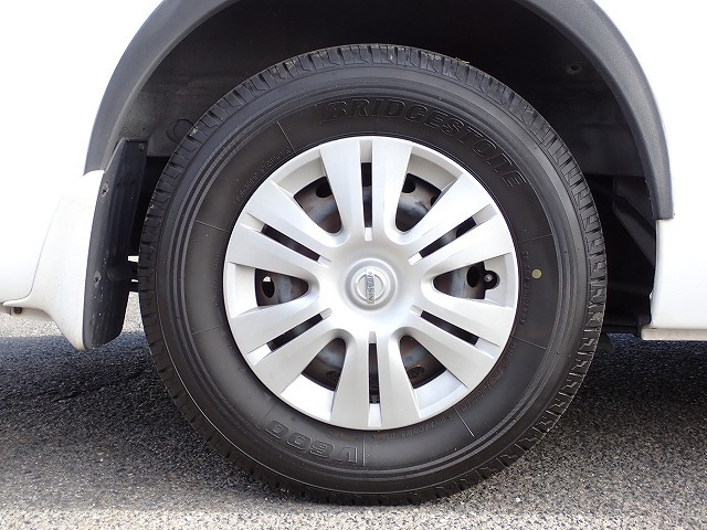 NISSAN NV 350 CARAVAN