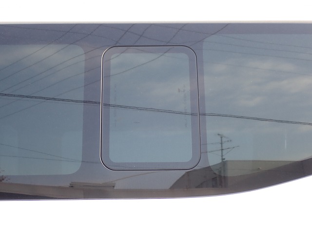 NISSAN NV 350 CARAVAN