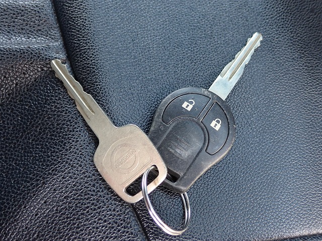 NISSAN NV 350 CARAVAN