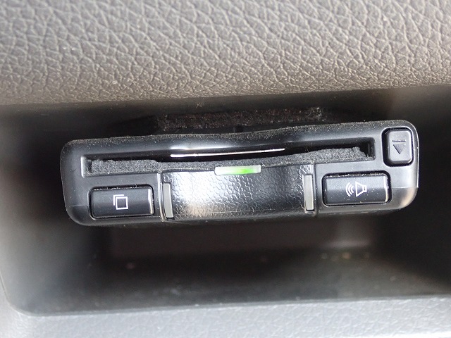 NISSAN NV 350 CARAVAN