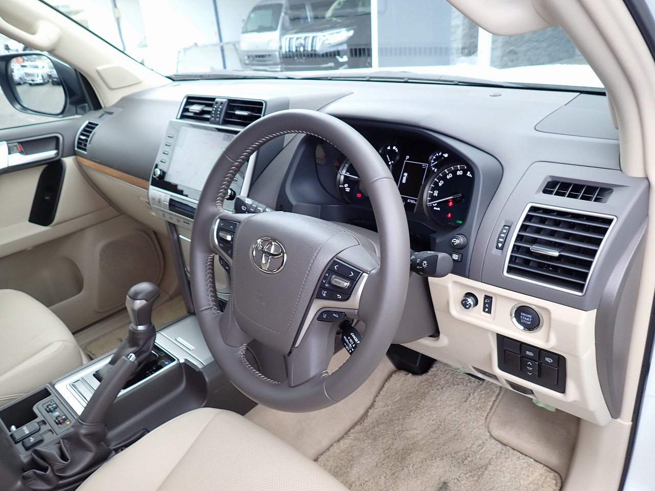 TOYOTA Land Cruiser Prado