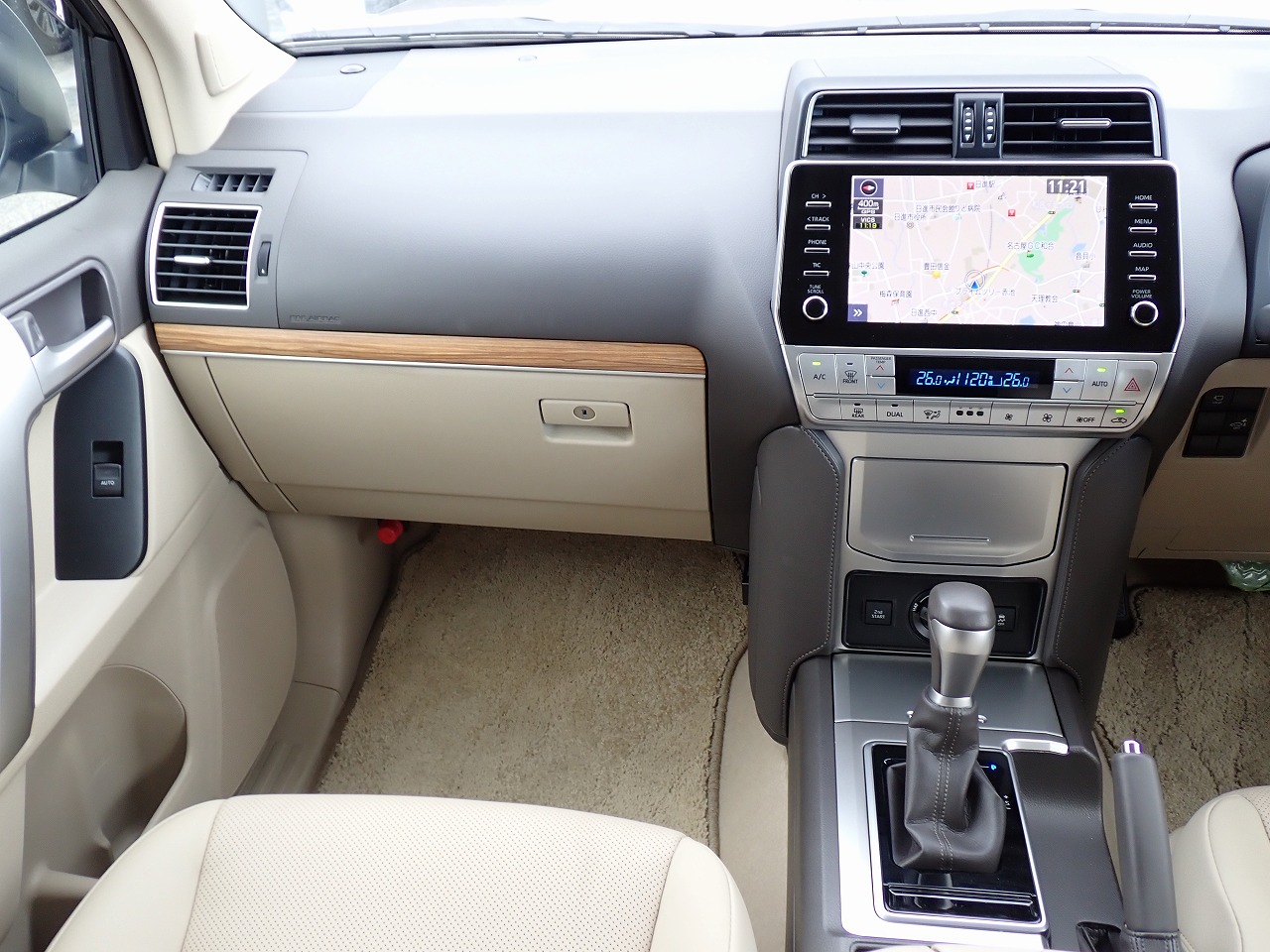 TOYOTA Land Cruiser Prado