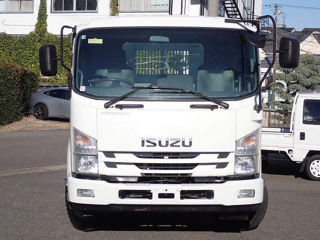 ISUZU Forward