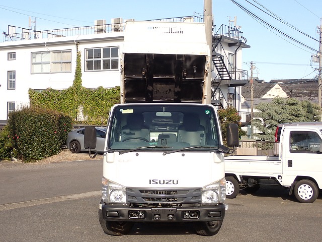 ISUZU Elf Truck