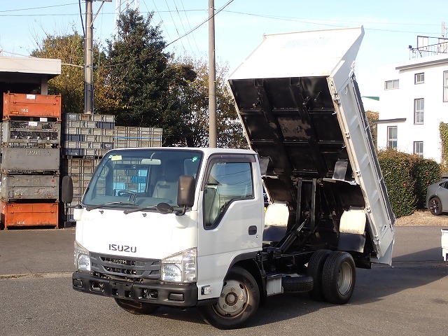 ISUZU Elf Truck