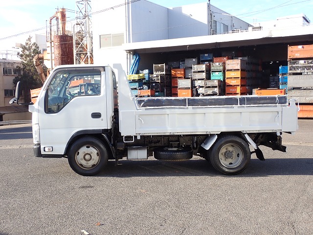 ISUZU Elf Truck