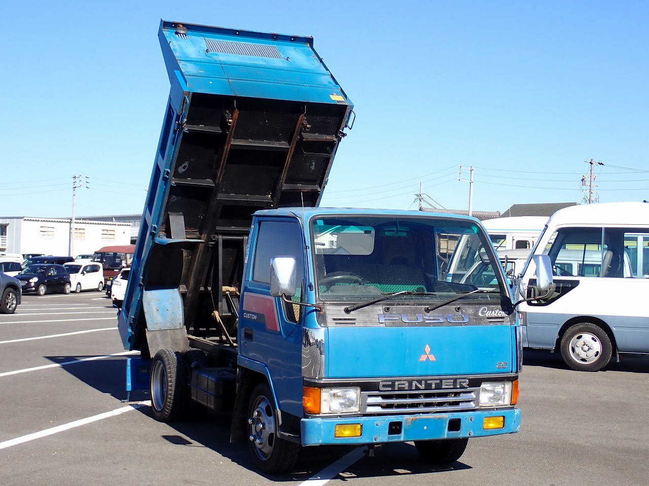 MITSUBISHI Canter