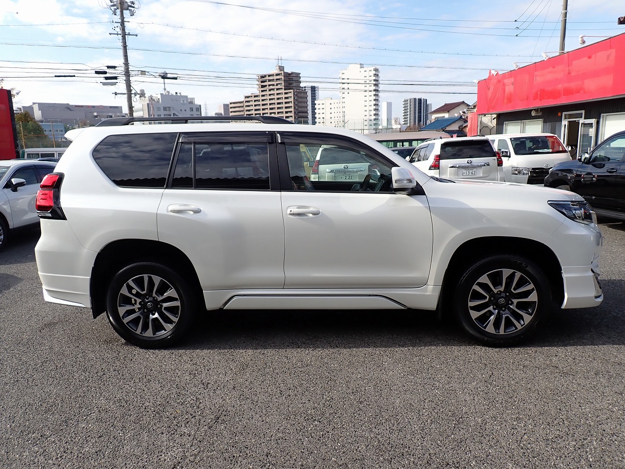 TOYOTA Land Cruiser Prado