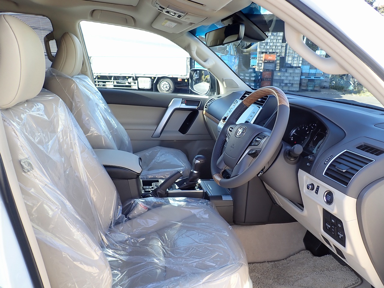 TOYOTA Land Cruiser Prado