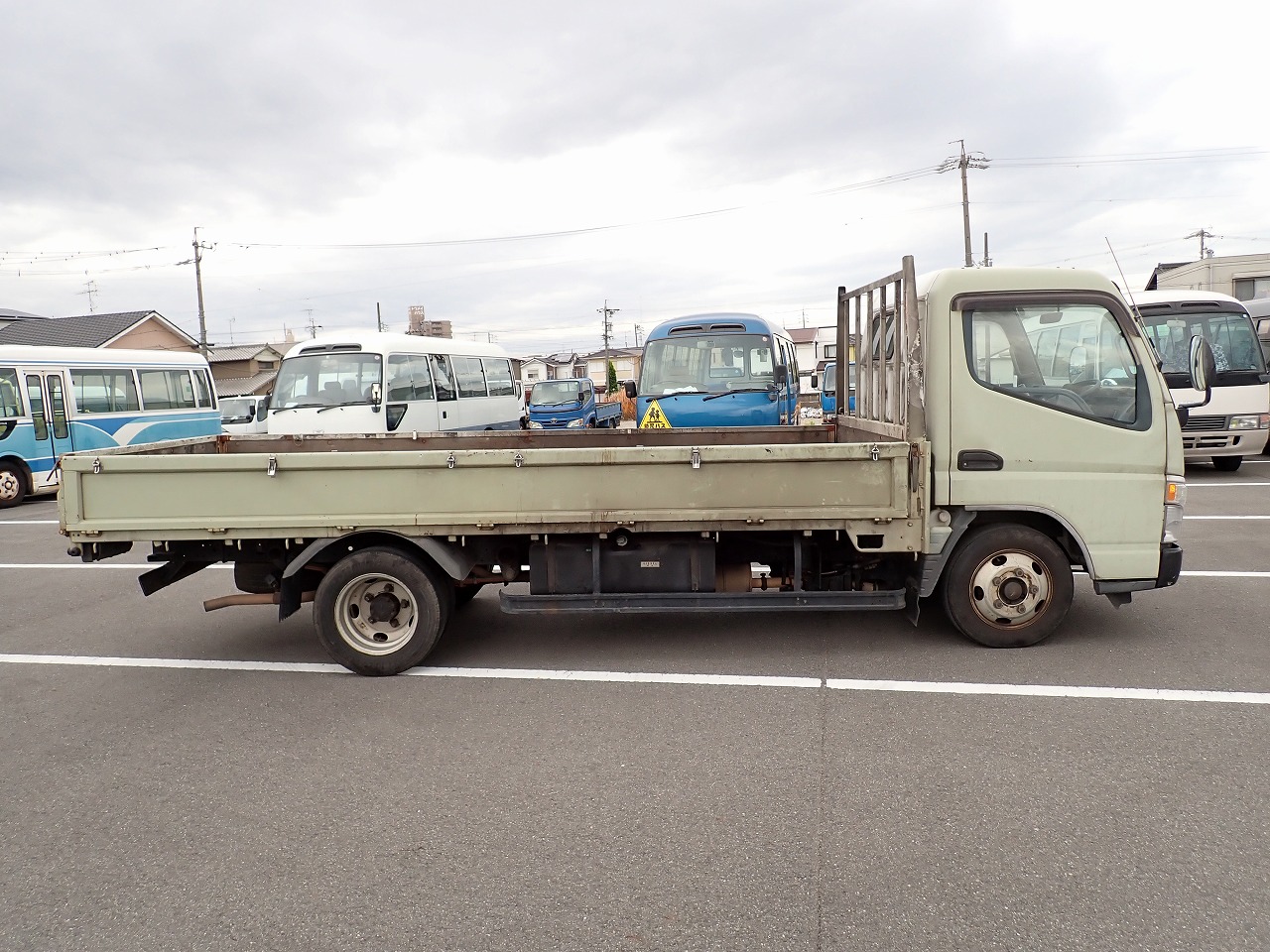 MITSUBISHI Canter