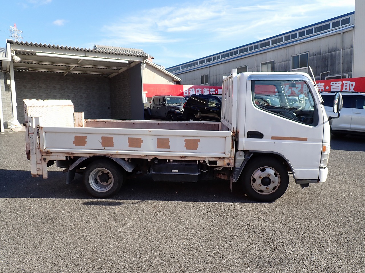 MITSUBISHI Canter